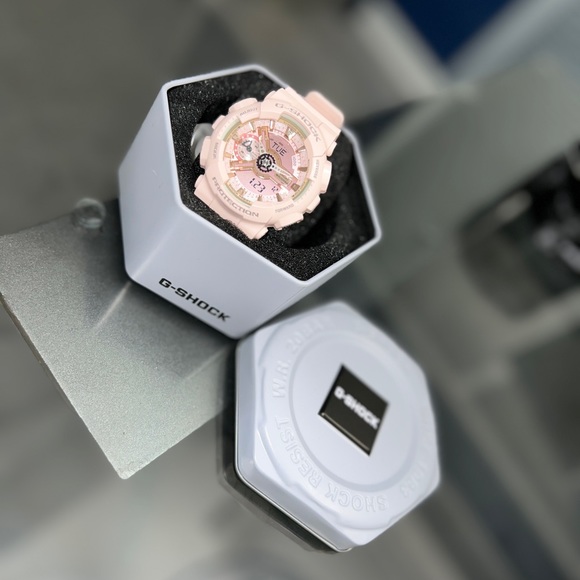 Casio GMA-S120MF-4ACR G-Shock Women's Watch - Rose Gold - Picture 2 of 6